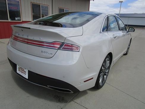 Used 2020 Lincoln MKZ Reserve w/ Elements Package AWD/4WD image 9