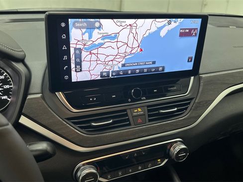 New 2025 Nissan Altima 2.5 SL image 12