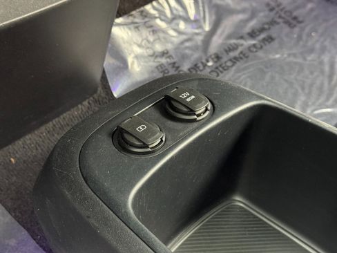 Used 2022 Kia EV6 GT-Line w/ GT-Line Suede Seat Package image 32