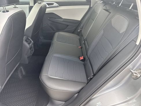 New 2026 Volkswagen Taos SE FWD image 23