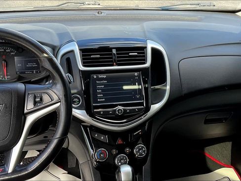 Used 2017 Chevrolet Sonic LT w/ Fun and Sun Package image 6