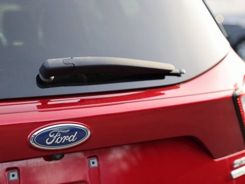 Used 2019 Ford Escape SE image 29