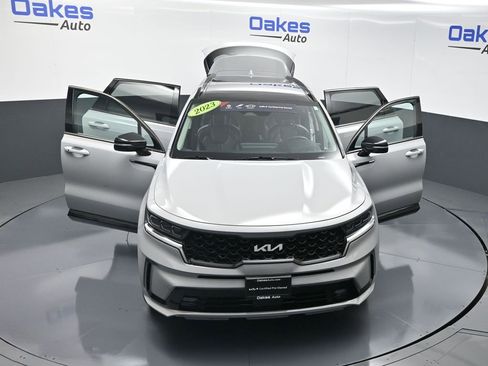 Certified 2023 Kia Sorento SX image 61