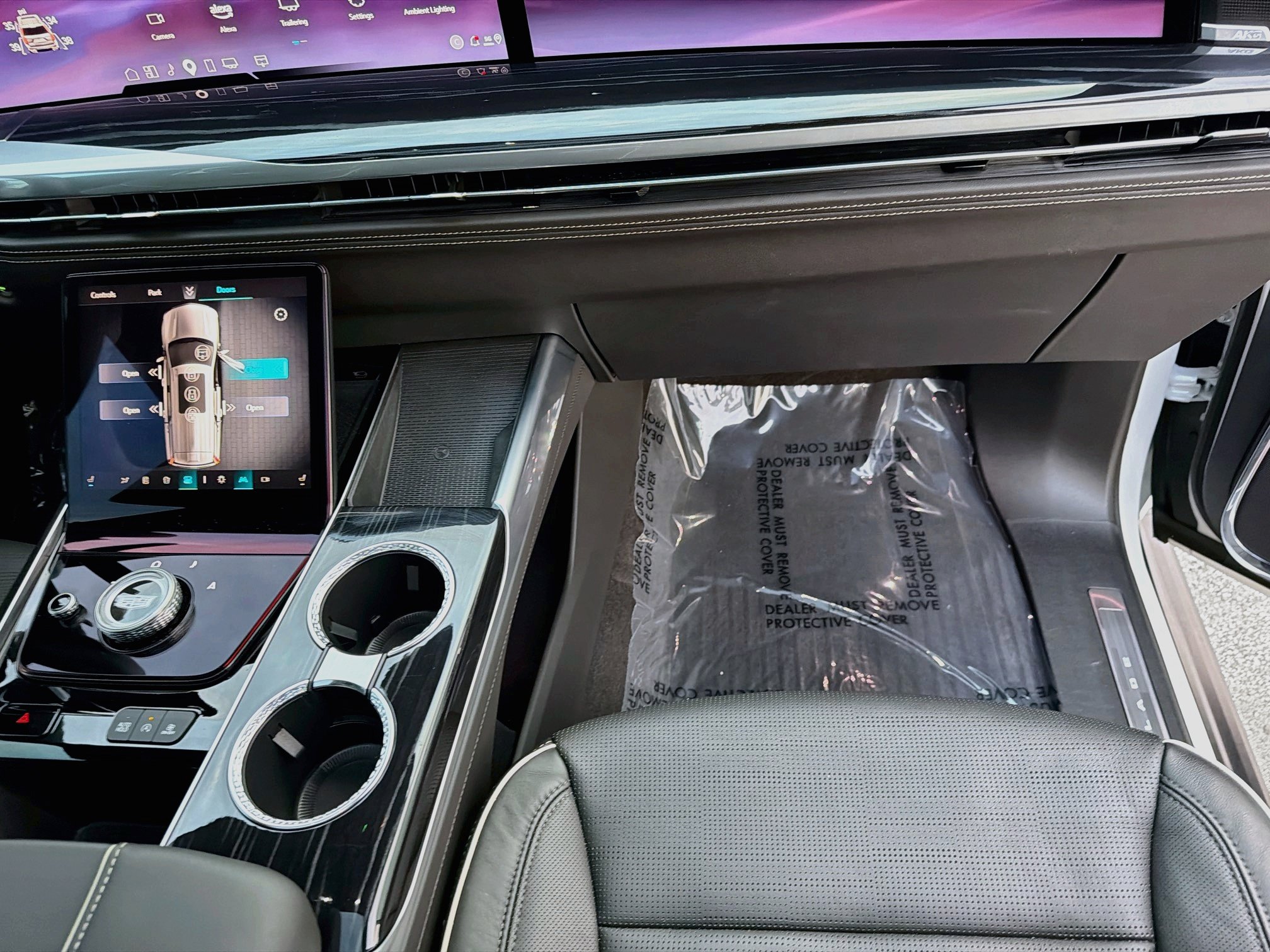Used 2025 Cadillac Escalade ESV Sport w/ Touring Package AWD/4WD image 19