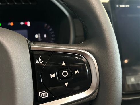 New 2026 Volvo XC90 B6 Ultra w/ Protection Package Premier image 13