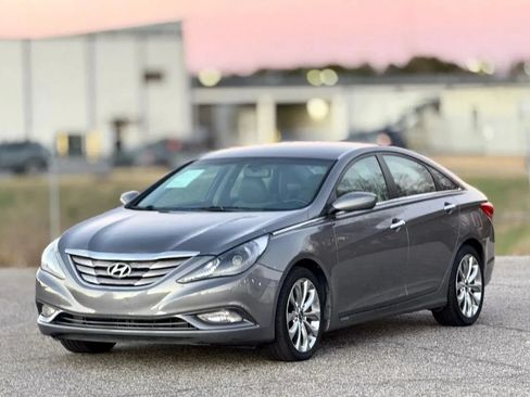 Used 2013 Hyundai Sonata SE FWD image 6