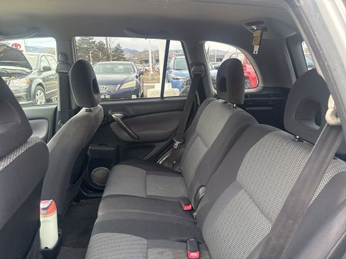 Used 2005 Toyota RAV4 2WD image 13
