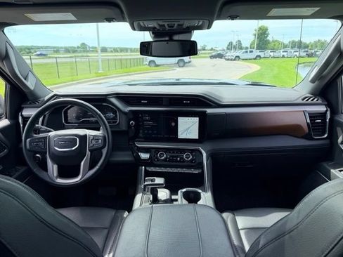 Certified 2023 GMC Sierra 1500 Denali AWD/4WD image 6