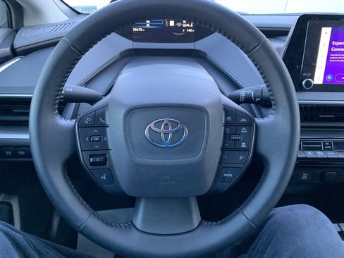 Certified 2023 Toyota Prius LE image 4