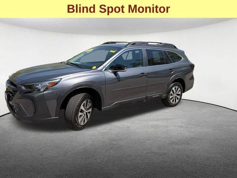 Certified 2025 Subaru Outback Premium AWD/4WD image 4