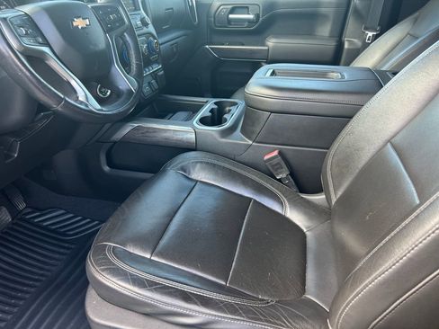 Used 2020 Chevrolet Silverado 2500 LTZ w/ LTZ Convenience Package AWD/4WD image 10