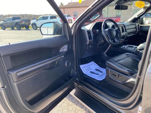 Used 2020 Ford Expedition XLT w/ Equipment Group 202A image 12