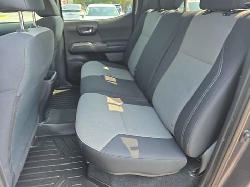 Used 2021 Toyota Tacoma TRD Sport w/ Technology Package RWD image 28