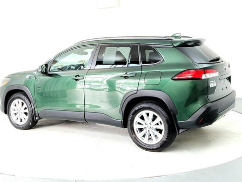 Used 2023 Toyota Corolla Cross LE w/ Moonroof Package AWD/4WD image 4