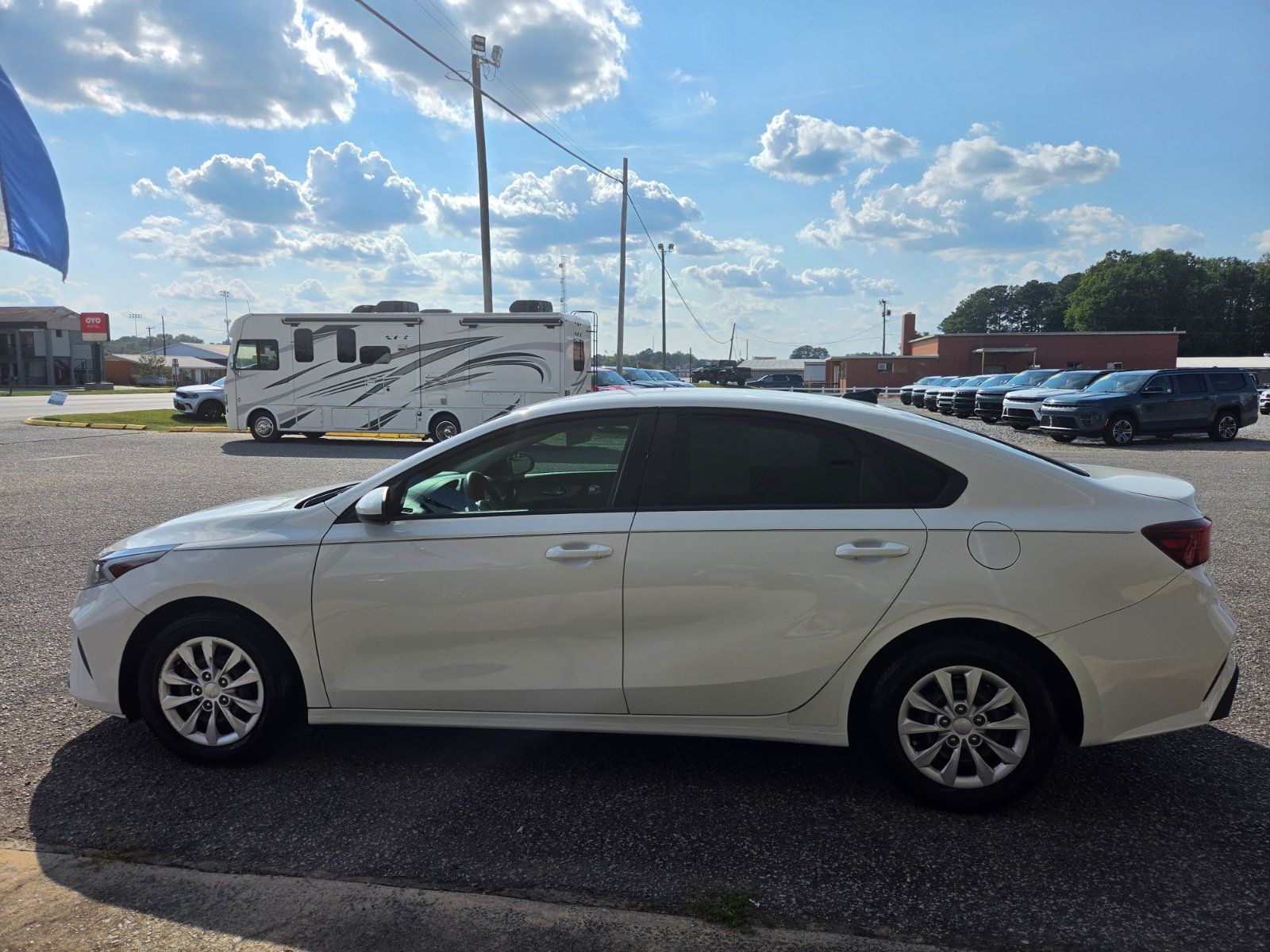 Used 2023 Kia Forte LX FWD image 6