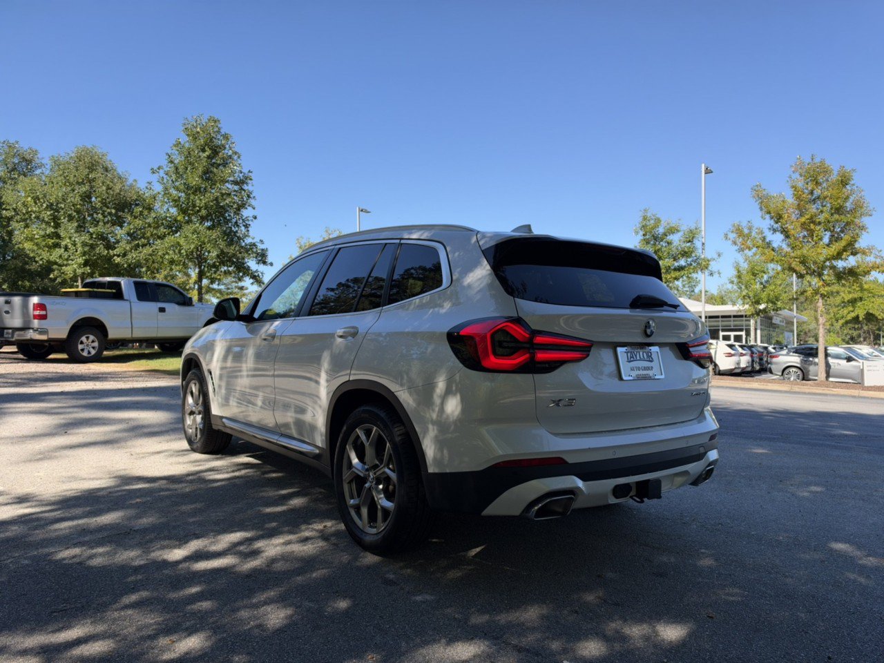 Used 2022 BMW X3 xDrive30i w/ Premium Package 2 AWD/4WD image 3
