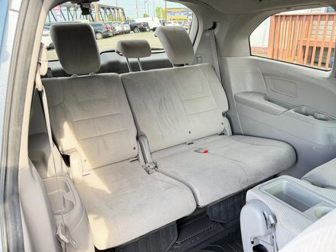 Used 2012 Honda Odyssey EX image 34