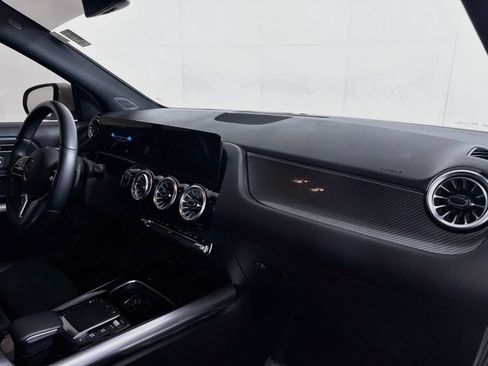 Used 2023 Mercedes-Benz GLA 250 4MATIC image 27