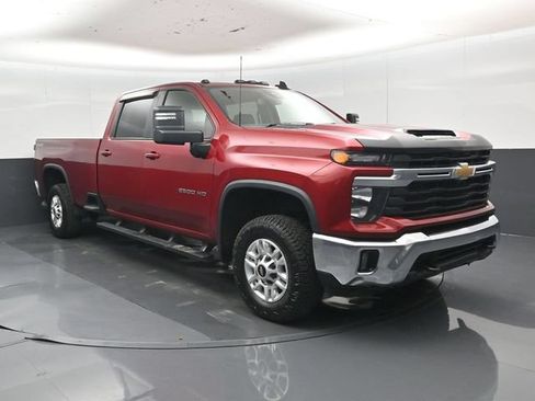 Used 2024 Chevrolet Silverado 2500 LT w/ True North Edition AWD/4WD image 1