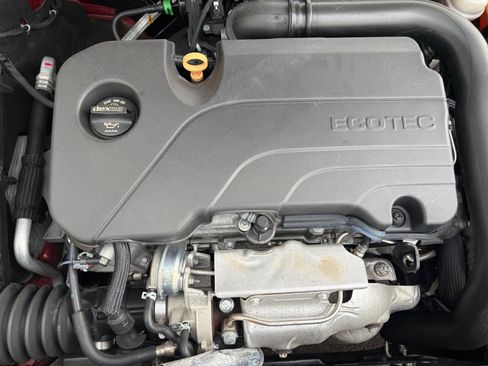Used 2020 Chevrolet Malibu LT FWD image 32