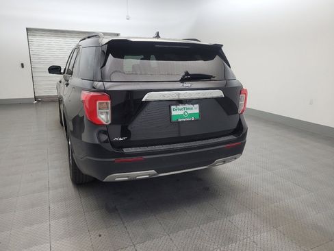 Used 2022 Ford Explorer XLT w/ Equipment Group 202A RWD image 6