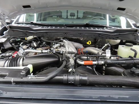 Used 2025 Ford F450 Platinum w/ Platinum Plus Package image 28