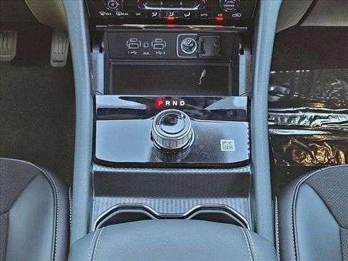 New 2025 Jeep Grand Cherokee L Altitude image 12