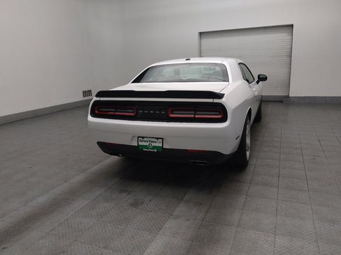 Used 2019 Dodge Challenger SXT w/ Blacktop Package image 9