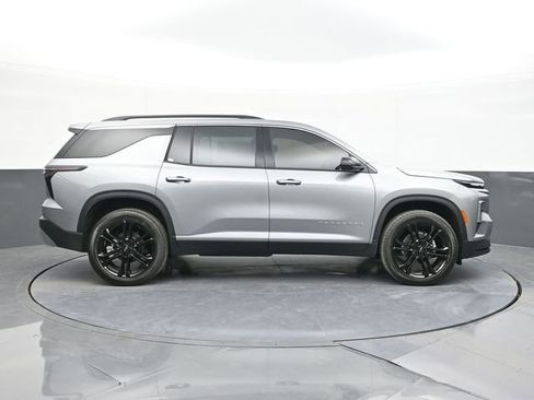 New 2026 Chevrolet Traverse LT w/ LPO, Floor Liner Package image 16