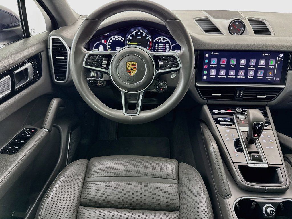 Certified 2023 Porsche Cayenne Platinum Edition AWD/4WD image 25
