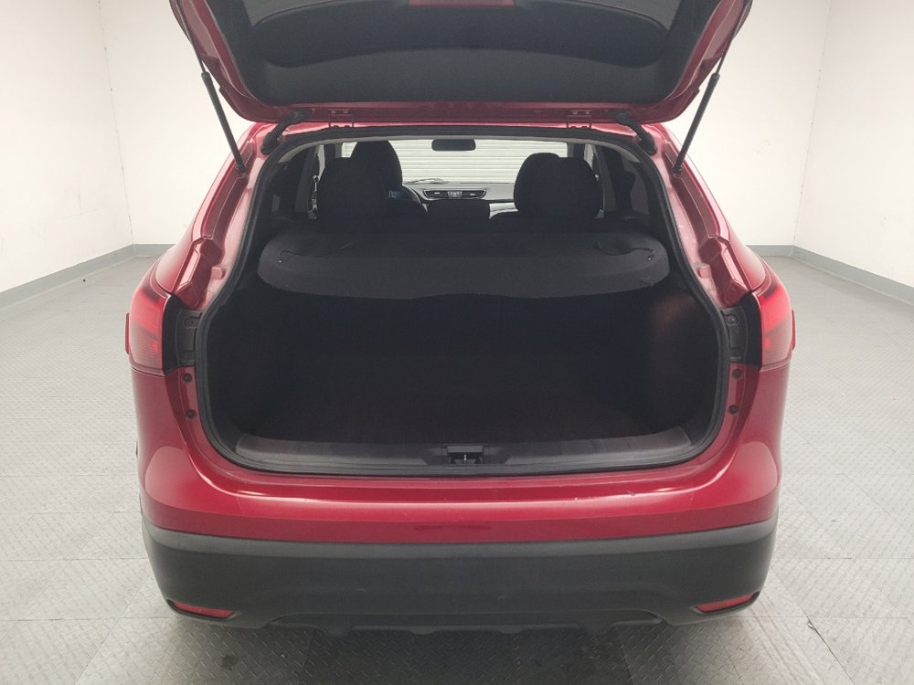 Used 2018 Nissan Rogue Sport S w/ S Appearance Package FWD image 29
