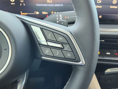 New 2026 Buick Envision Preferred image 33