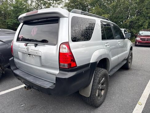 Used 2007 Toyota 4Runner Limited AWD/4WD image 4