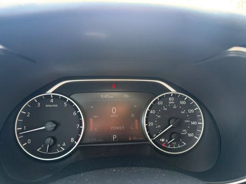 Used 2017 Nissan Maxima 3.5 SV FWD image 11
