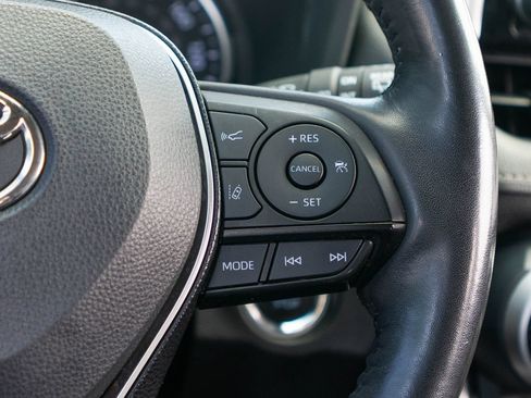 Used 2019 Toyota RAV4 XLE Premium w/ Cold Weather Package AWD/4WD image 25