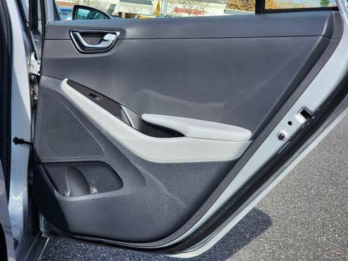 Used 2022 Hyundai Ioniq Limited image 30
