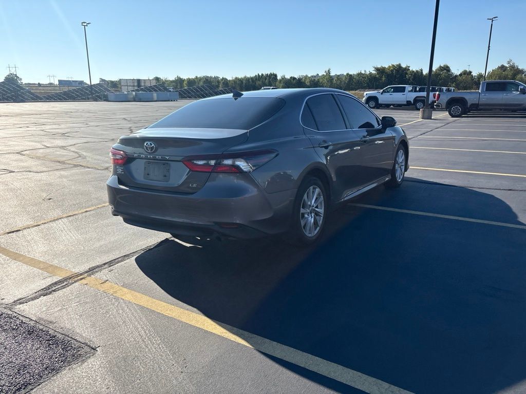 Used 2021 Toyota Camry LE FWD image 14
