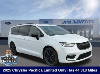 Used 2025 Chrysler Pacifica Limited 360° Tour