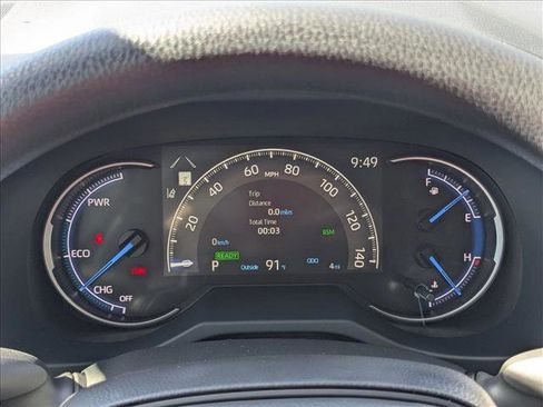 Used 2025 Toyota RAV4 XLE w/ Convenience Package image 11