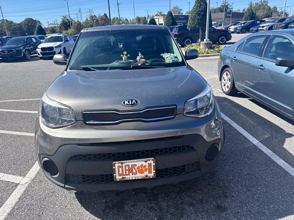 Used 2019 Kia Soul w/ Option Group 020 FWD image 2