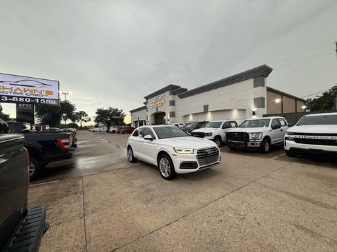 Used 2018 Audi Q5 Prestige w/ Prestige Package AWD/4WD image 45