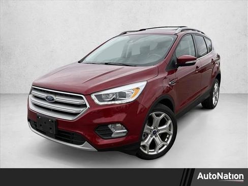 Used 2019 Ford Escape Titanium image 1