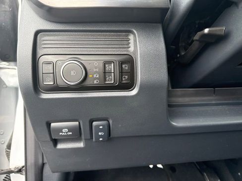 Used 2025 Ford F350 Lariat w/ Lariat Ultimate Package AWD/4WD image 15