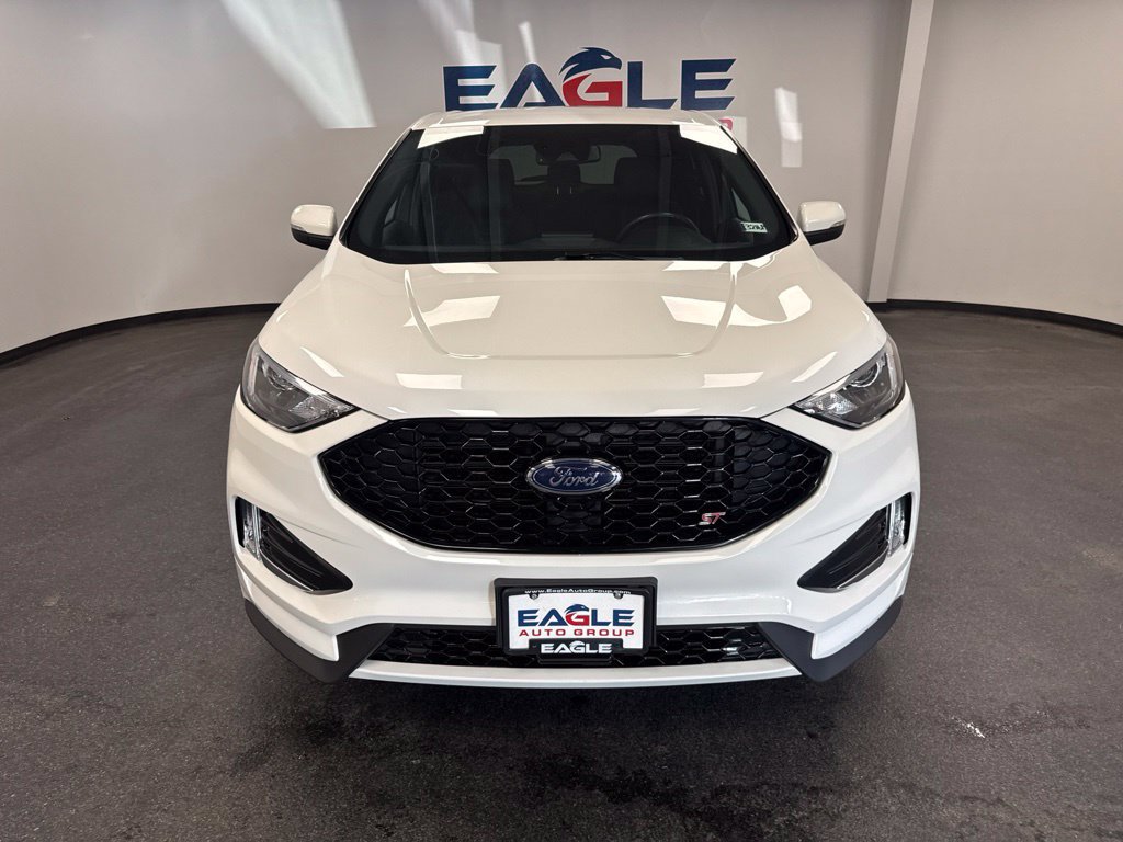 Used 2023 Ford Edge ST AWD/4WD image 3