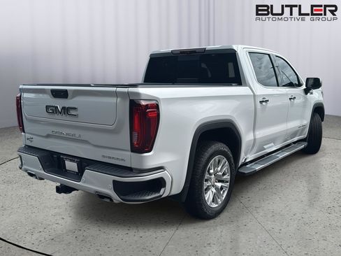 Used 2024 GMC Sierra 1500 Denali w/ Technology Package AWD/4WD image 5
