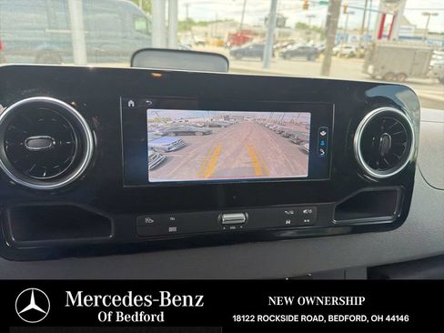 Used 2025 Mercedes-Benz Sprinter 2500 image 19