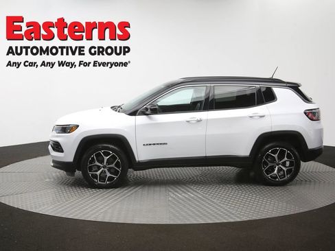 Used 2025 Jeep Compass Limited AWD/4WD image 60