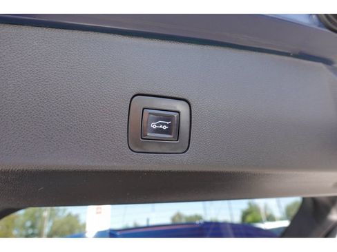 Used 2022 Buick Encore GX Select AWD/4WD image 25