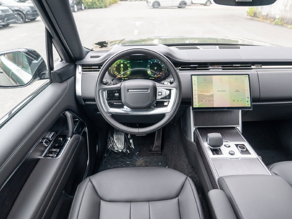 New 2027 Land Rover Range Rover Long Wheelbase SE AWD/4WD image 12