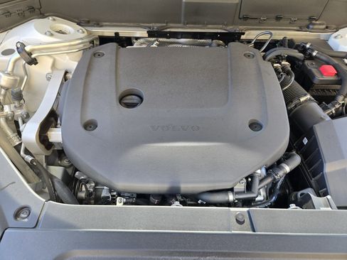 Used 2025 Volvo XC90 B6 Core w/ Protection Package image 61